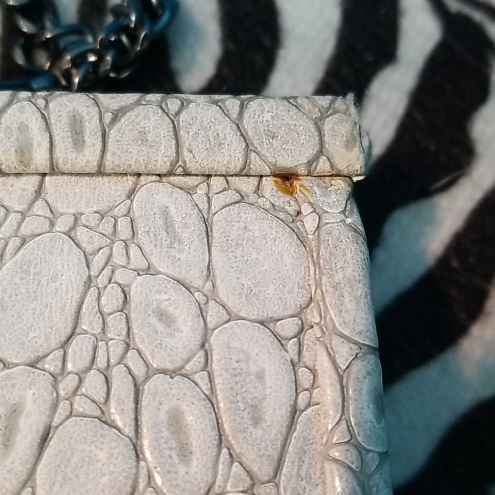 AXEL PURSE - Picture 6 of 12